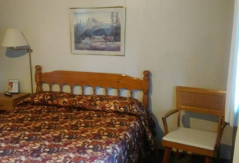 Lake City Motel (Motel Tafel) - From Web Listing (newer photo)